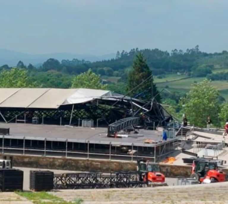 Dos heridos graves tras derrumbarse un escenario del festival O Son do Camiño