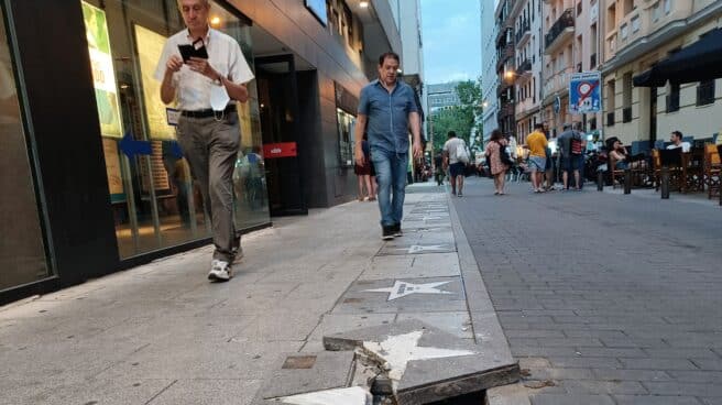 La estrella que la actriz Penélope Cruz tiene en el Paseo de la Fama de Madrid, destrozada y hecha añicos en un acto vandálico