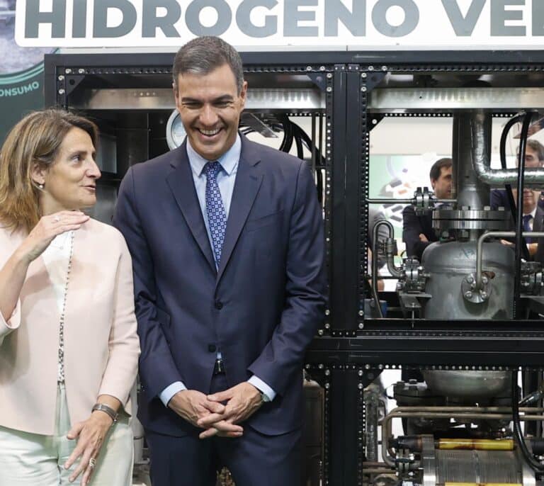 Argelia vaticina una crisis larga: "Que los españoles lo solucionen entre ellos"