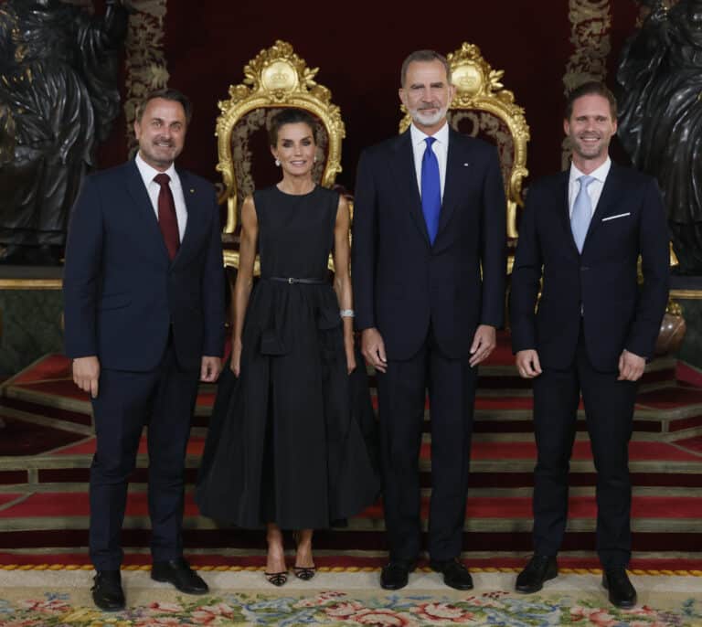 Xavier Bettel y Gauthier Destenay, la "parejaza" de la cumbre de la OTAN de la que todo el mundo habla