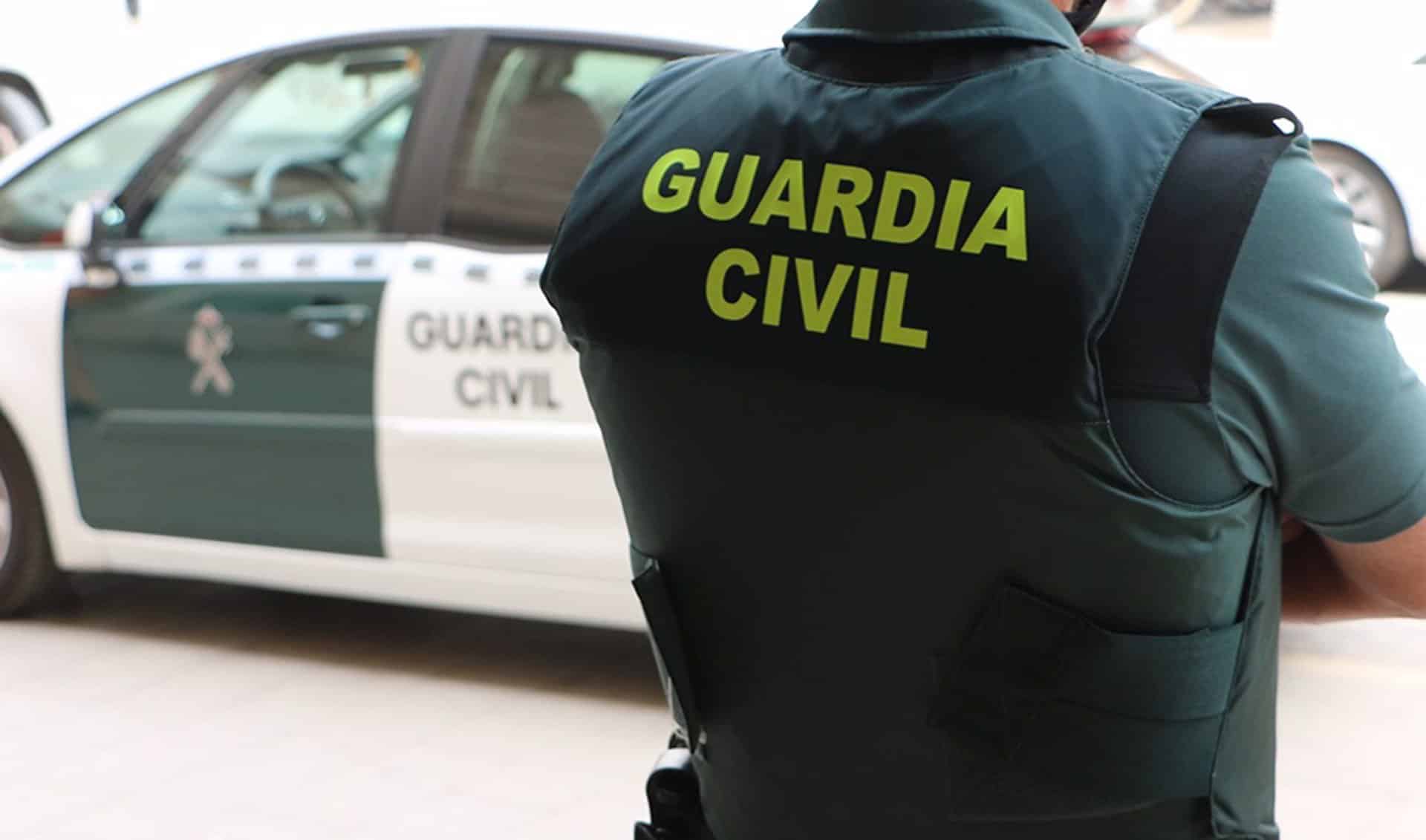Detenidos tres empleados por robar 170.000 euros en muebles de diseño en Valencia