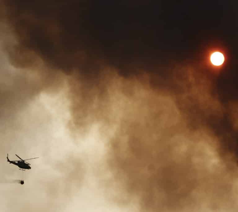 España prueba el cóctel de los incendios ingobernables