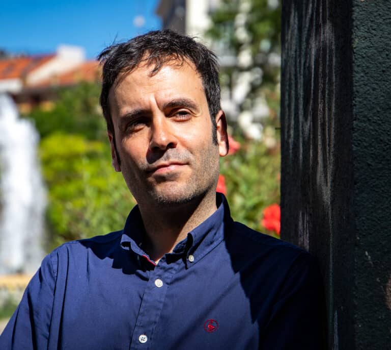 Jorge Freire: "La única autenticidad que existe es la de ser un auténtico idiota"