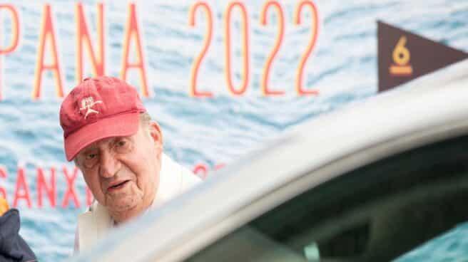 juan-carlos-I-delito-fiscal-cacerias-mismo-donante-319.000 euros-año Juan Carlos, a bordo del 'Bribón' durante su reciente viaje a Sanxenxo (Pontevedra).
