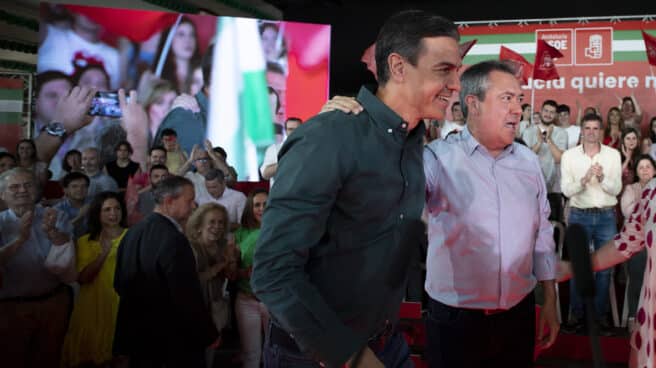 Juan Espadas y Pedro Sánchez, juntos durante un acto electoral en Dos Hermanas.