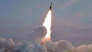 Corea del Norte lanza ocho misiles hacia el mar de Japón