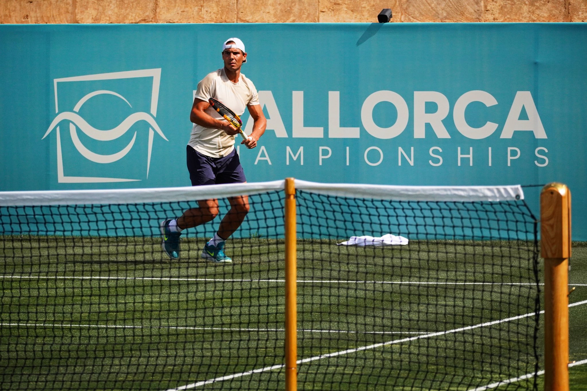 Nadal, durante un entrenamiento en Mallorca con vistas a jugar el torneo de Wimbledon