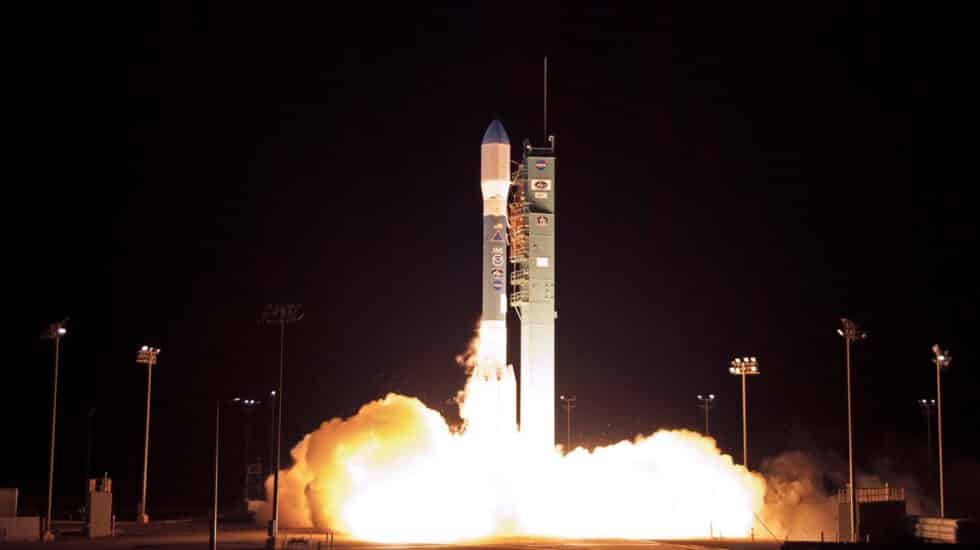 Un cohete de la NASA despega en California con el Joint Polar Satellite System
