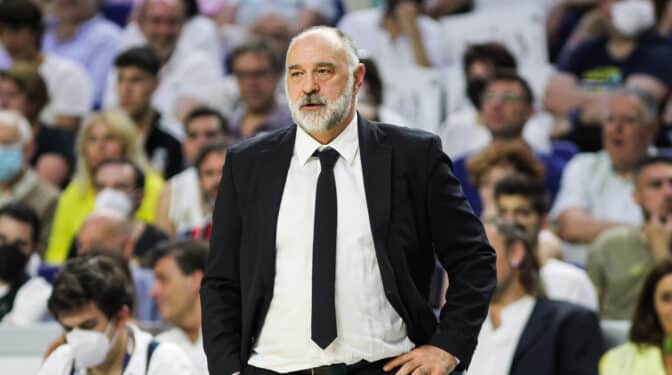 El entrenador del Real Madrid de Baloncesto, Pablo Laso, hospitalizado por un infarto