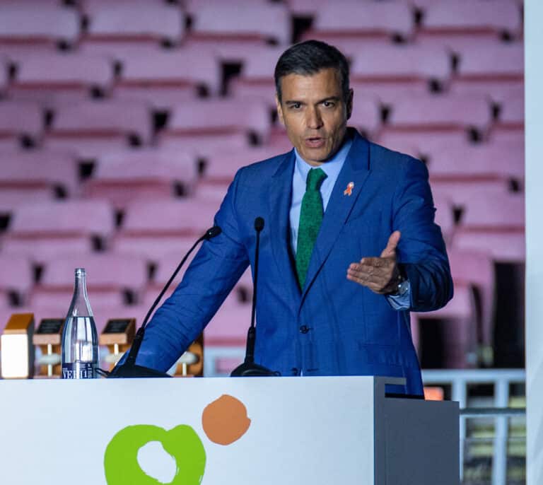 Sánchez reivindica los derechos LGTB en el día del Orgullo: "No permitiremos ni un paso atrás"
