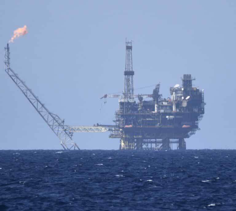 El cierre de un yacimiento en Israel colapsa el mercado de gas natural y el precio se dispara un 12%