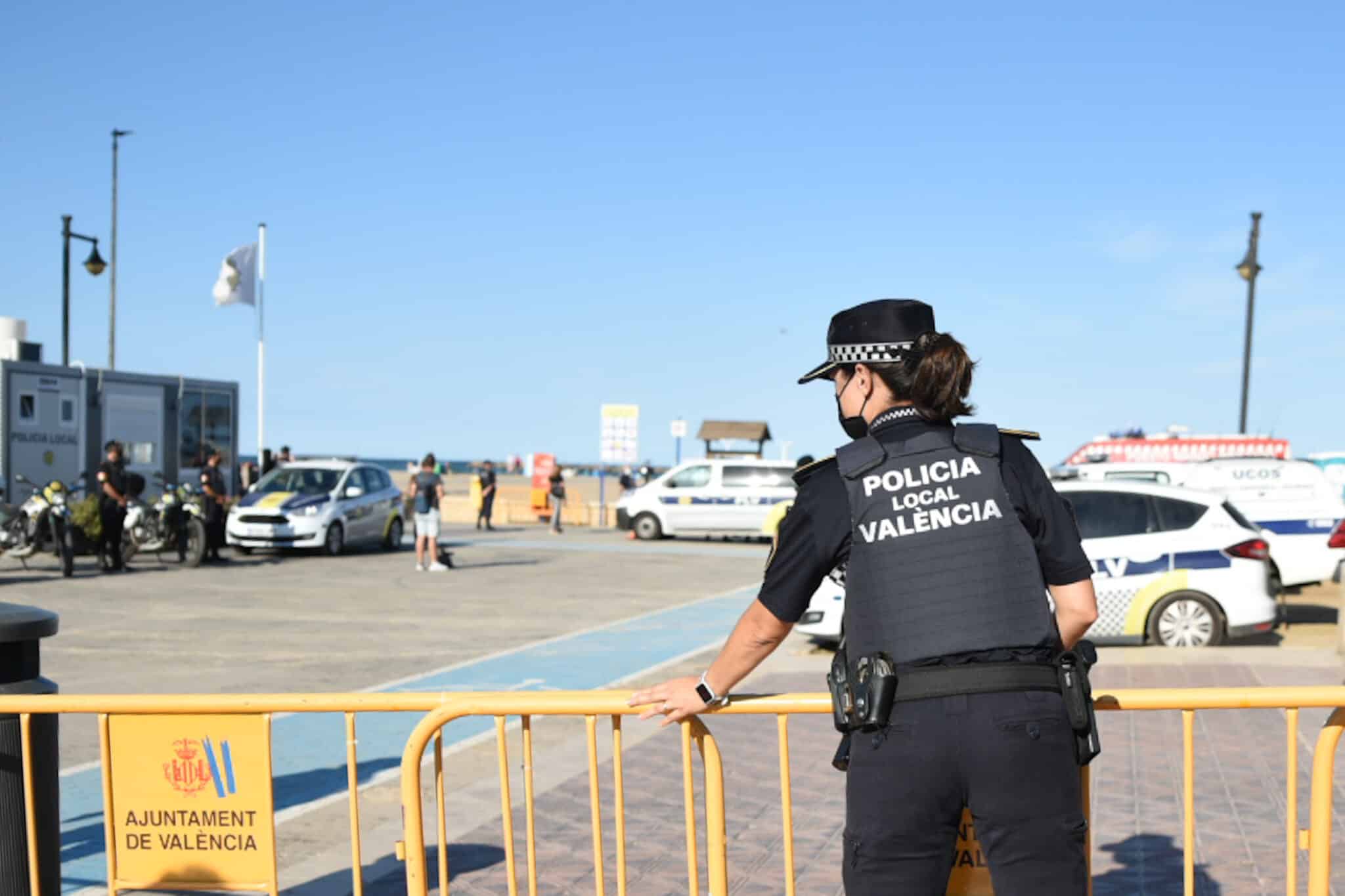 Detenido un hombre por pegar a su pareja en un parque delante de su bebé de nueve meses