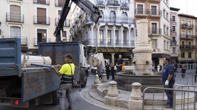 Se derrumba la estatua del Torico de Teruel, símbolo de la ciudad