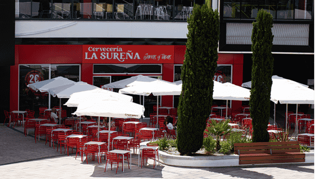 Establecimiento de La Sureña Jarras y Tapas. Establecimiento de La Sureña Jarras y Tapas.
