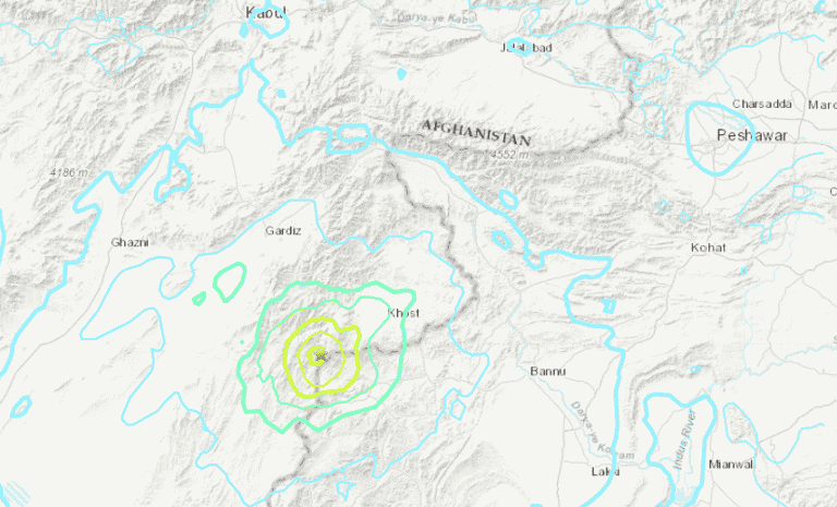 Un terremoto de magnitud 6,1 en Afganistán y Pakistán deja al menos 280 muertos