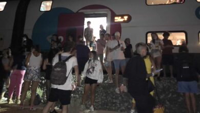Una avería deja tirados tres horas  a 960 pasajeros en un tren de Ouigo entre Barcelona y Madrid