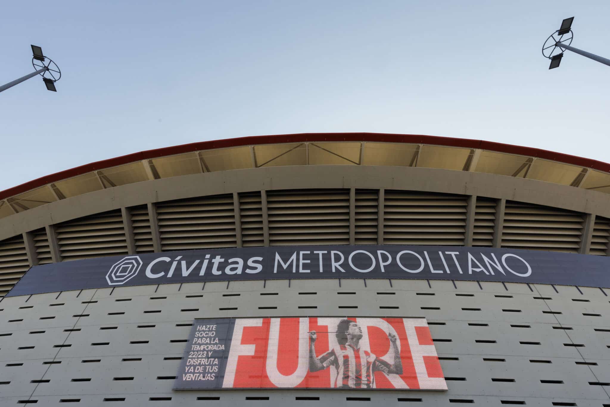 Cívitas ya luce en el estadio Metropolitano del Atlético de Madrid.