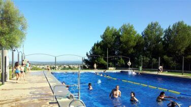 Más de veinte personas intoxicadas por el exceso de cloro en una piscina de Mallorca