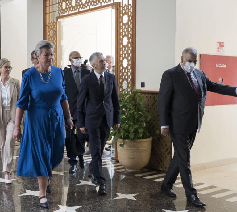 Marlaska viaja a Rabat dos semanas después del intento de salto en el que murieron 36 migrantes