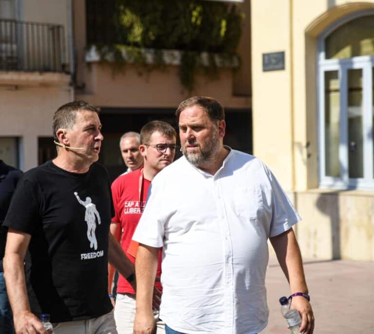Otegi, Junqueras y Aragonès, juntos en apoyo a los jóvenes de ERC: "No nos pararán"