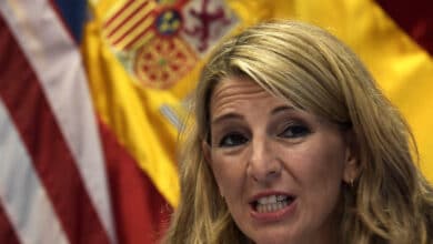 "En el politiqueo no me van a encontrar jamás": la respuesta de Yolanda Díaz al cese de Enrique Santiago