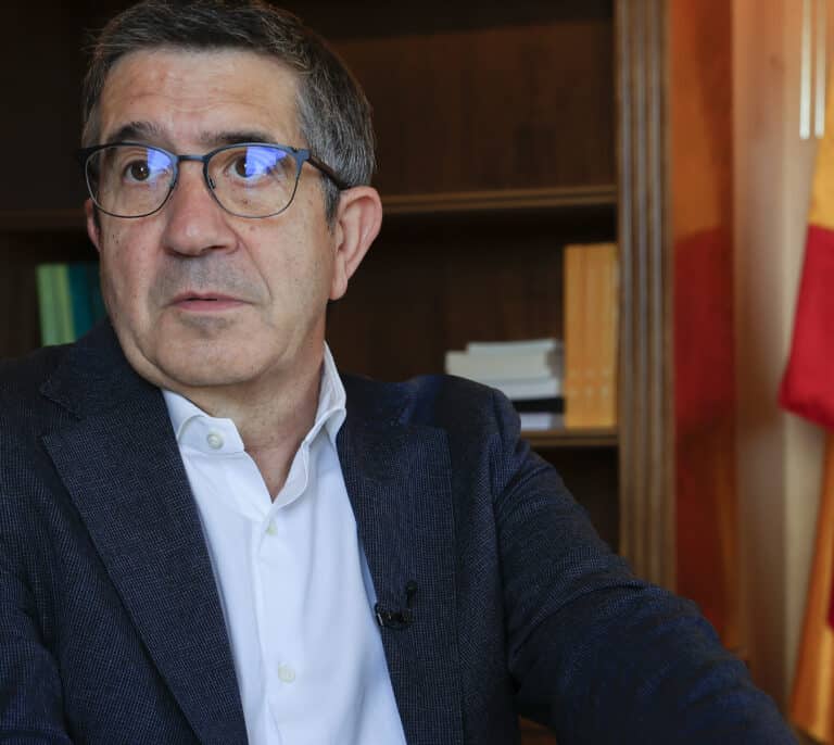 Patxi López justifica pactar con Bildu por la cerrazón del PP