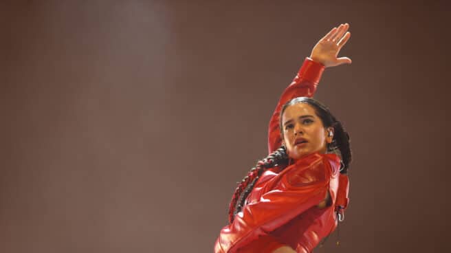 La cantante Rosalía durante el concierto ofrecido hoy martes en el WiZink Center, en Madrid, en el marco de su gira internacional "Motomami".