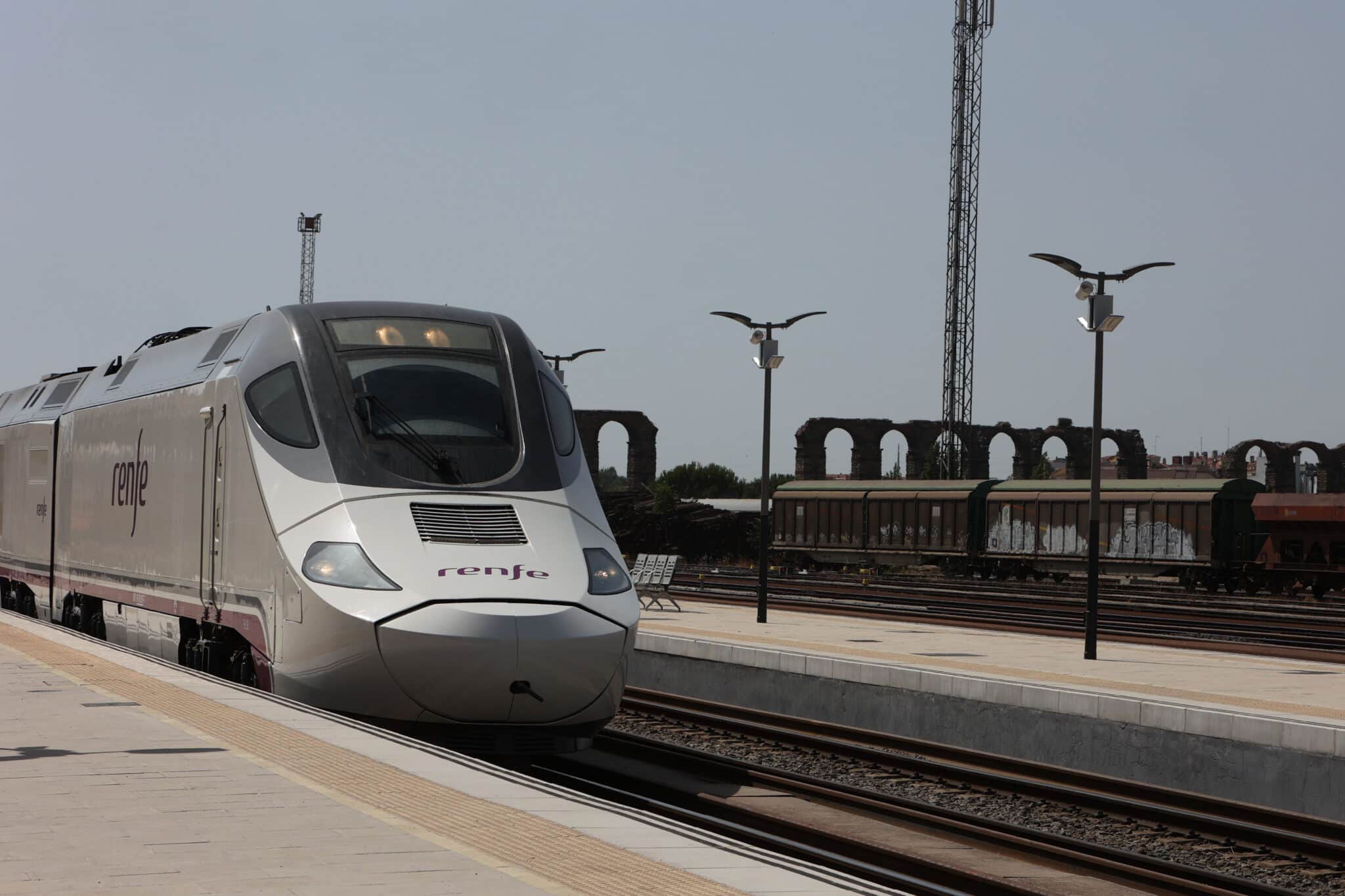 Inauguración del nuevo tren que une Cáceres y Badajoz.
