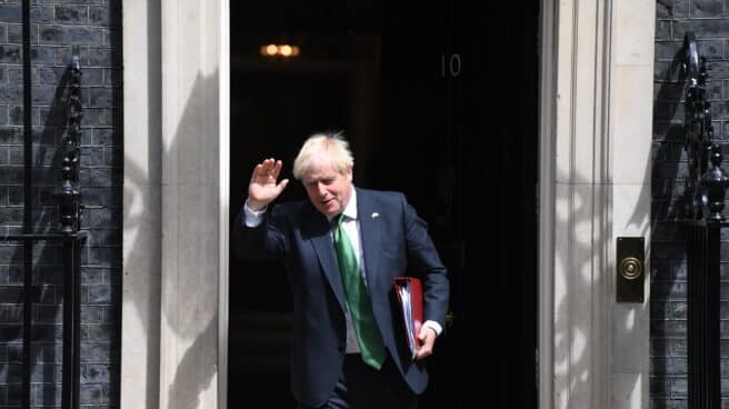 Boris Johnson en la puerta del 10 de Downing Street