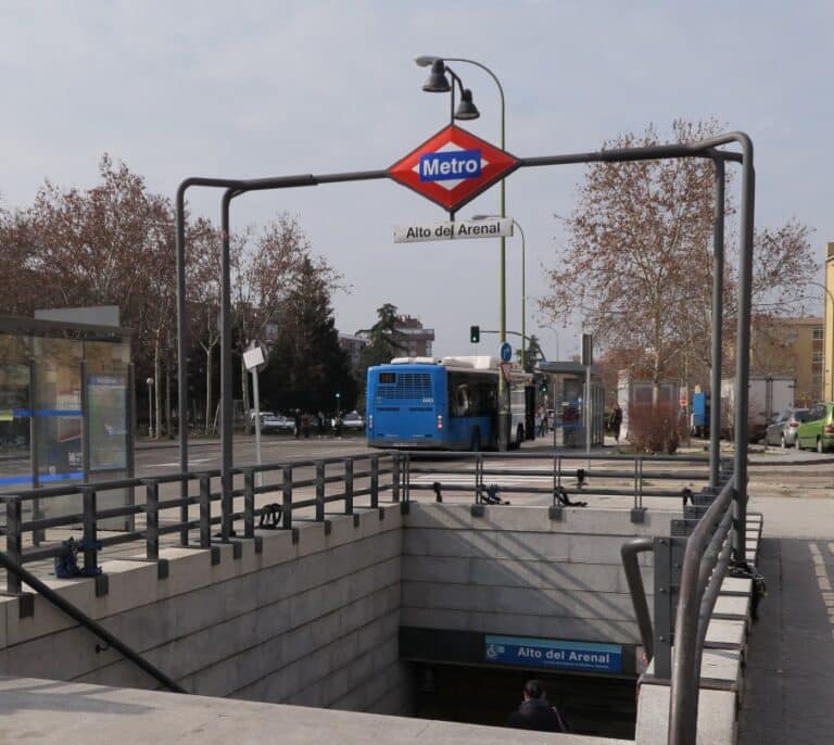 Piden más de 8 años de cárcel para un joven que agredió a un sanitario en el Metro de Madrid