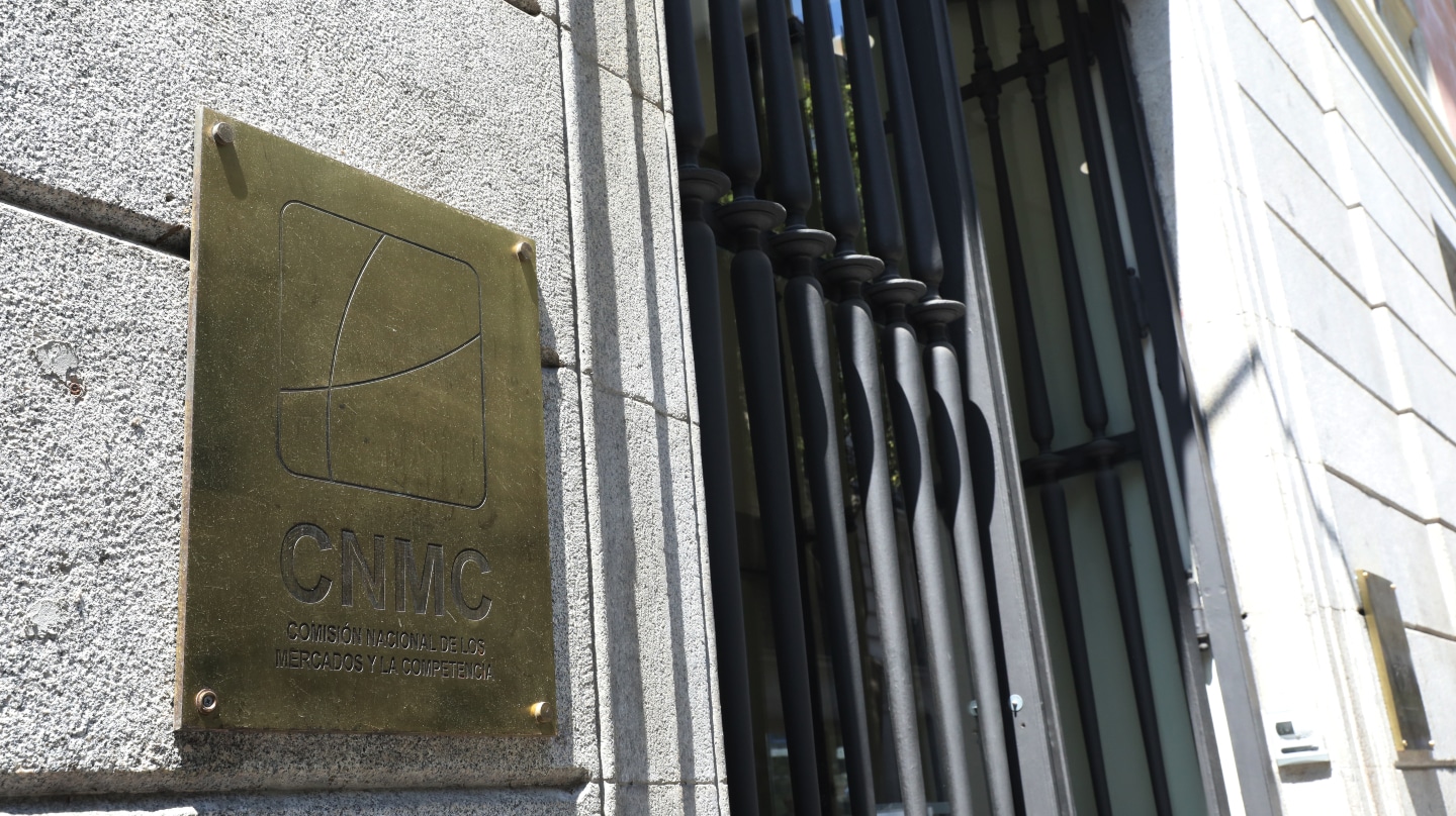 Competencia multa con 203,6 millones a las principales constructoras españolas por pactar contratos