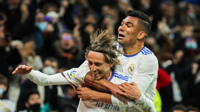 Modric y Casemiro, en un partido de Liga del Real Madrid.