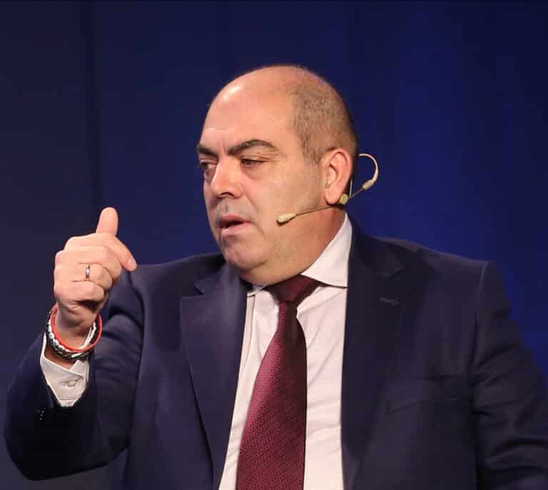 Acuerdo total: asociaciones y CEOE ratifican el nuevo sistema de autónomos