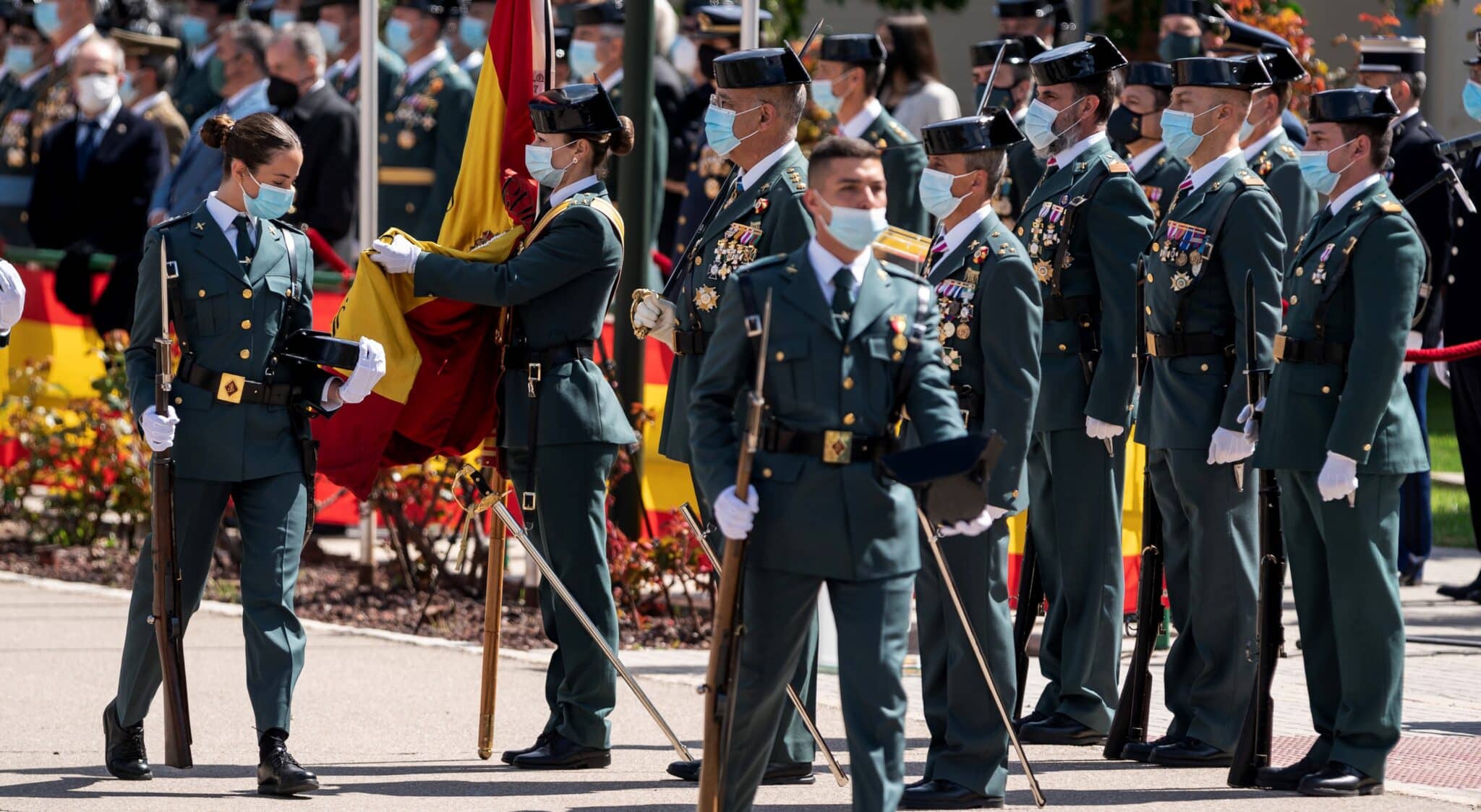 Guardias civiles de la 168ª promoción jurando bandera en el Valdemoro (Madrid).