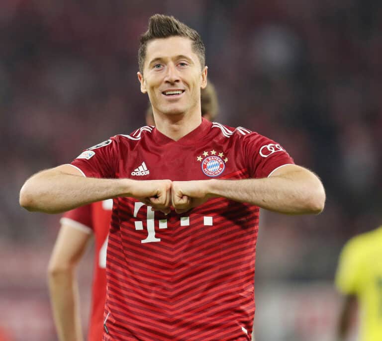 El FC Barcelona anuncia el fichaje de Lewandowski, procedente del Bayern