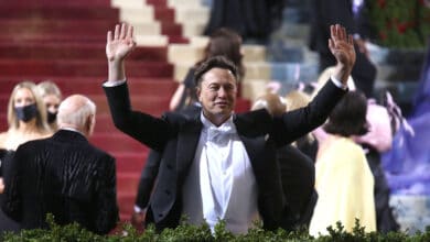 Elon Musk coge las riendas de Twitter y ajusticia a sus principales directivos