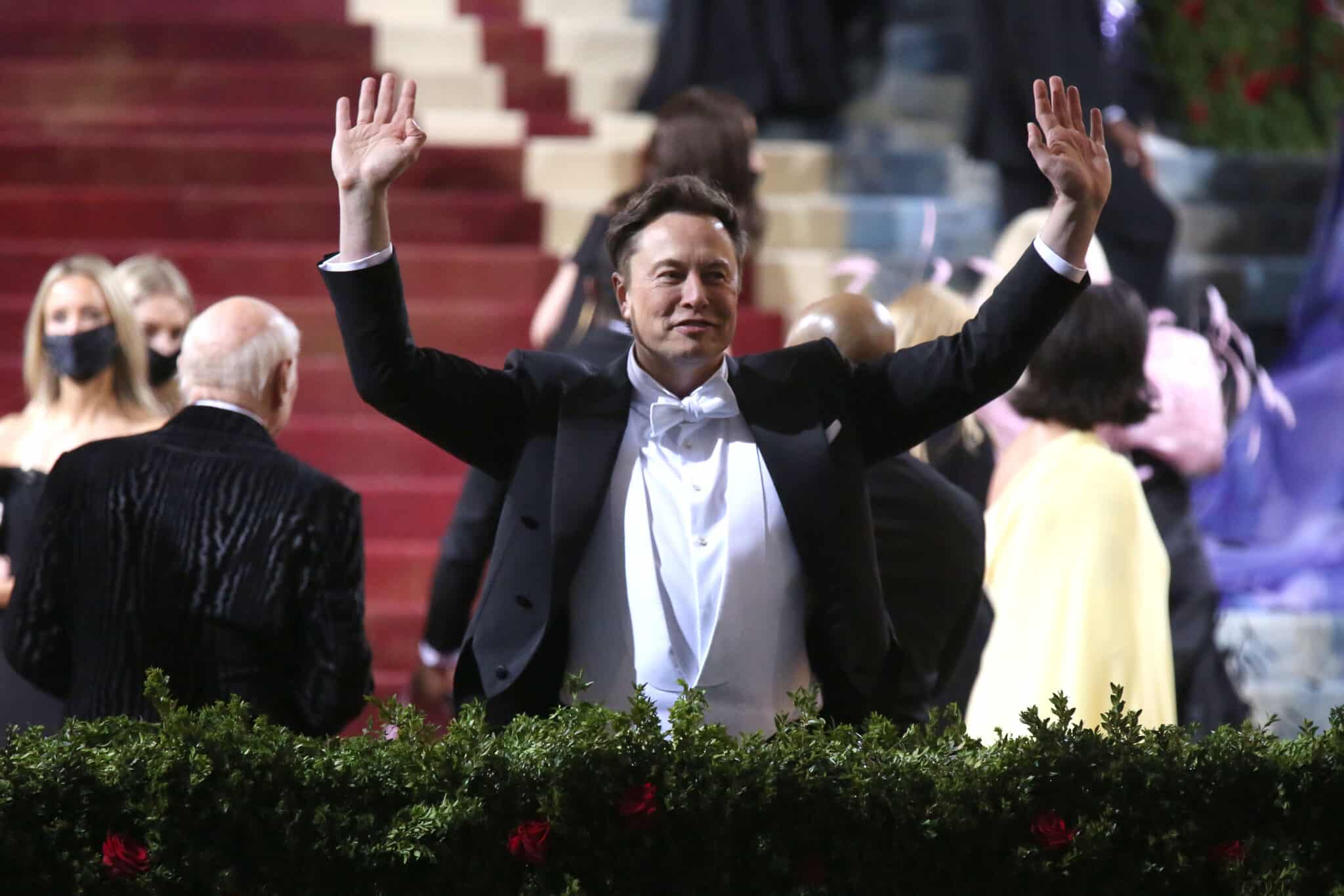 Nueva York: El magnate de los negocios Elon Musk llega para asistir a la Met Gala de 2022 en el Museo Metropolitano de Arte.