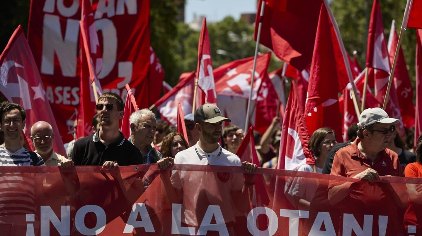 El 'pinchazo' de los anti OTAN: "El movimiento no morirá"