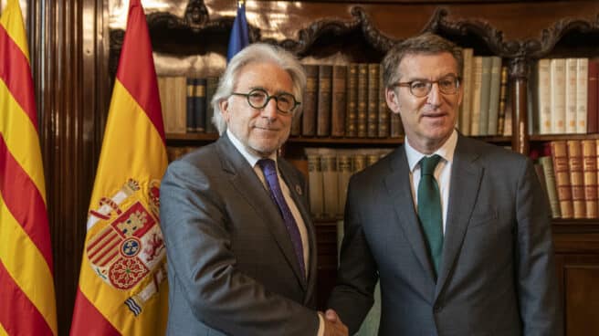 Feijóo, con Sánchez Llibre en Barcelona. Feijóo, con Sánchez Llibre en Barcelona.