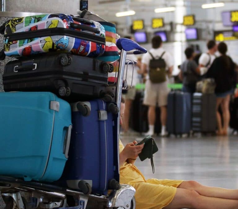 La huelga de Ryanair deja un balance de 215 cancelaciones y 1.225 retrasos en sus primeros seis días
