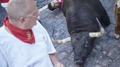 El tercer encierro de San Fermín deja tres heridos por asta y cinco traslados por traumatismos