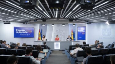 El Gobierno comprará equipos para rastrear cámaras y micrófonos ocultos en La Moncloa