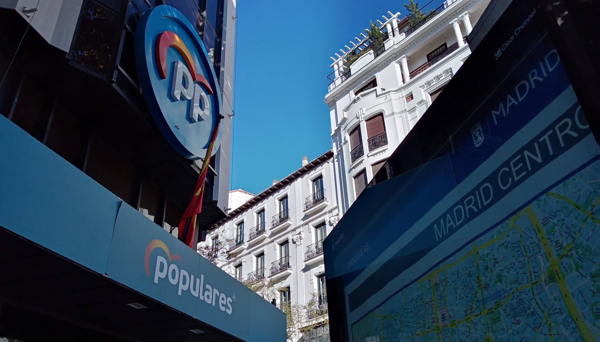 Fachada principal de la sede central del PP en la madrileña calle Génova.