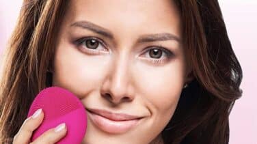 Este masajeador facial de Foreo tiene un 49% de descuento solo durante el Amazon Prime Day