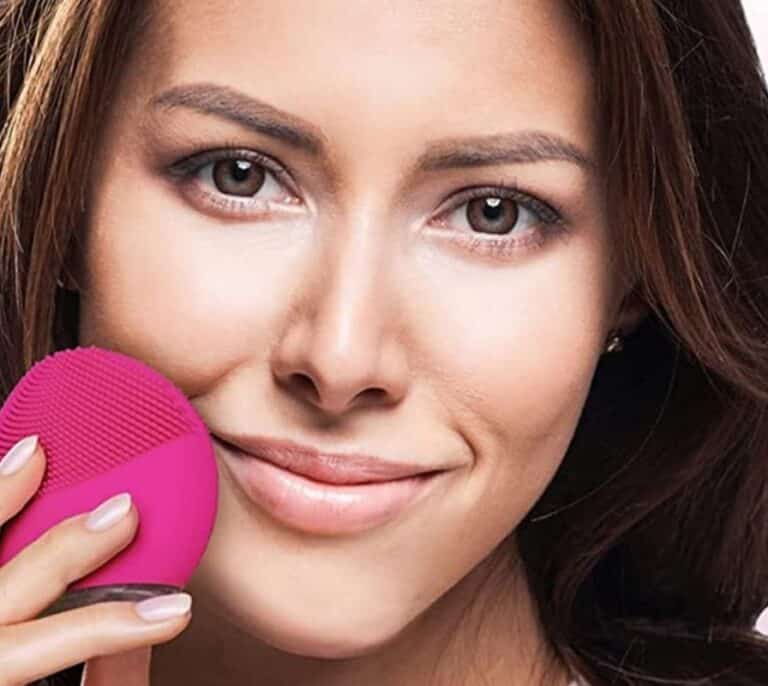Este masajeador facial de Foreo tiene un 49% de descuento solo durante el Amazon Prime Day