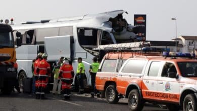 Tres menores y tres adultos continúan ingresados  tras el accidente en la A-92 en Granada