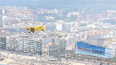 ¿Por qué las avionetas ya no arrojan regalos en las playas?