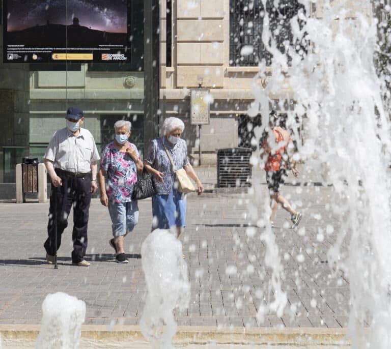 La ola de calor se cobra más de 300 muertos en el sur de Europa y amenaza ya al norte