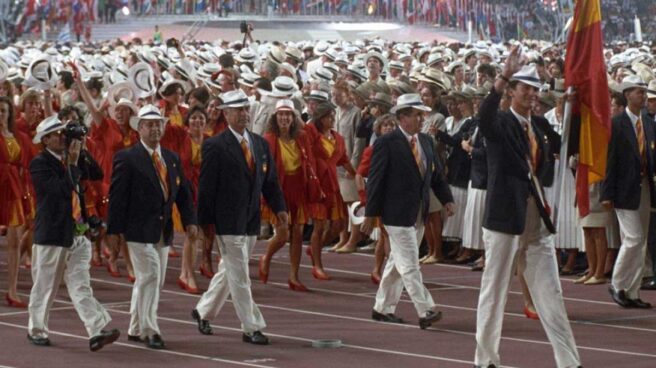 El príncipe Felipe, en la inauguración de los Juegos Olímpicos de Barcelona 1992. El príncipe Felipe, en la inauguración de los Juegos Olímpicos de Barcelona 1992.