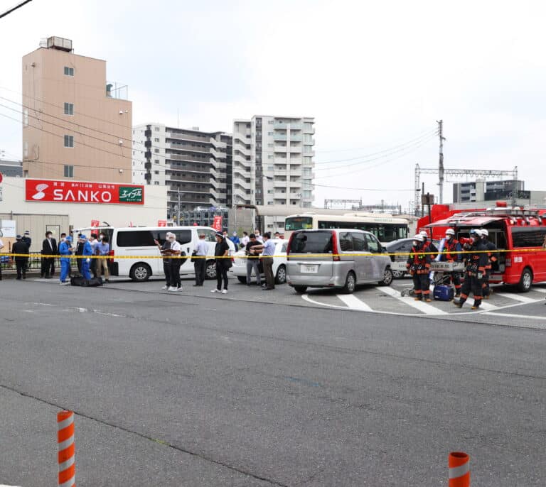 Muere el ex dirigente japonés Shinzo Abe tras recibir dos disparos en un mitin